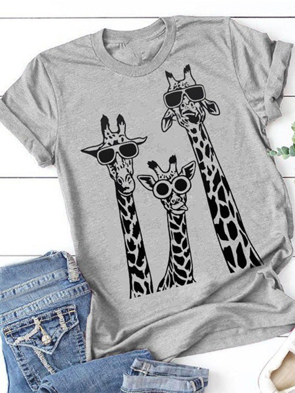Three Giraffe Heads Graphic Short Sleeve T-shirt